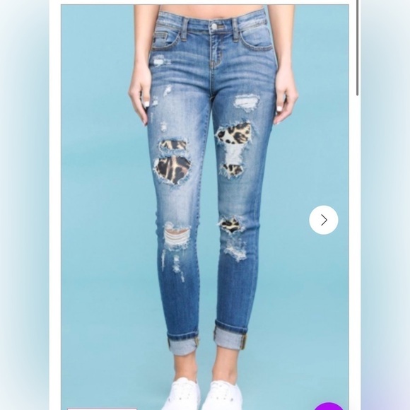 Judy Blue Denim - Judy Blue Workin' It Leopard Patch Skinny Jeans Size 26